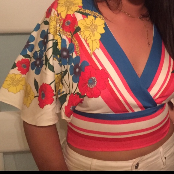 Top - Picture 1 of 2